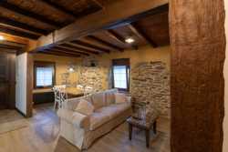 Vista del salón de la casa rural